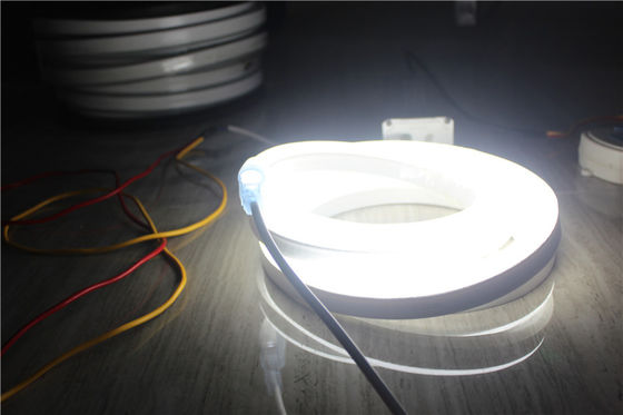 14x26 มิลลิเมตร สายแสงเนออนเฟล็กซ์ LED สายแสง PVC ใสมาก 220 วอลล์หลายสีสําหรับอาคาร